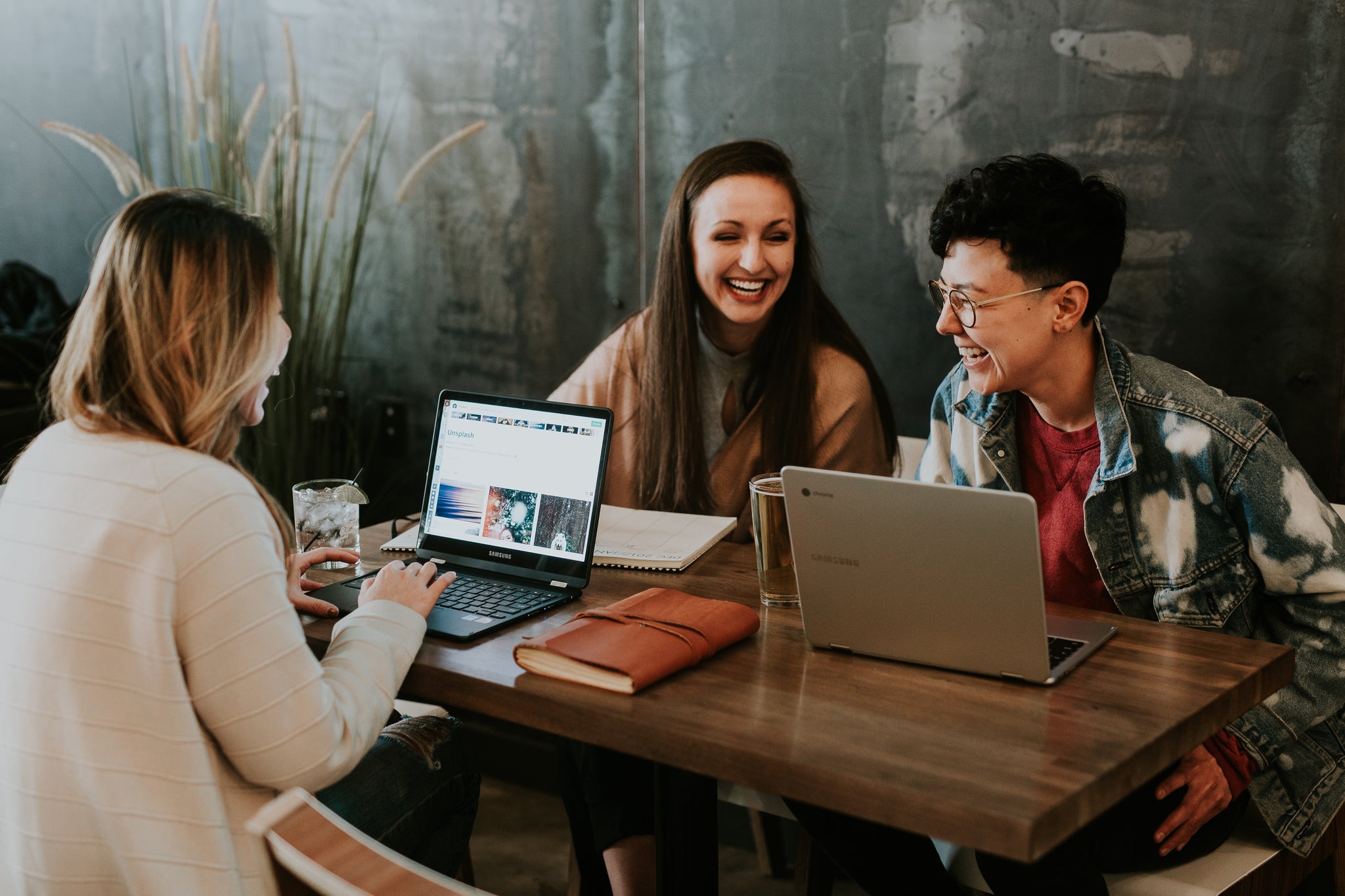 5 Employee Benefits That Will Attract Skilled Millenials